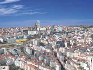 C'est une prise de vue de 2012 à 8,5 cm de résolution qui a servi de base à la production de la maquette 3D du Grand Lyon.