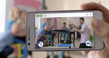 Les solutions de réalité augmentée de l’Allemand Metaio, exploitées par l’application Ikea, passent dans le giron Apple. Une brique de plus pour sa stratégie en matière d’information géographique ?