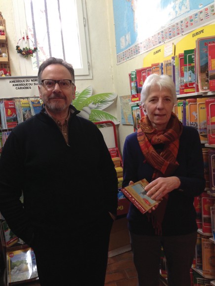 Alain et Christine Londner au milieu de leurs cartes !