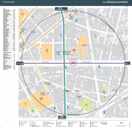 Latitude Cartagène, spécialiste de la carte sur mesure se concentre sur les marchés du tourisme et de l’information voyageur. Deux domaines qui ont toujours besoin de cartes papier ! Ici un plan géo-orienté qui équipe un arrêt de tram à Grenoble.