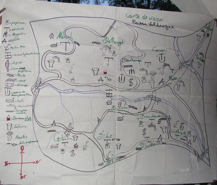 Carto participative “low tech”, un paperboard et des feutres… Toujours aussi efficace (atelier animé par Flore Guiffault)