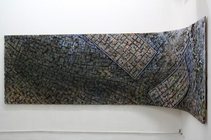 Hendrik CZAKAINSKI, 102000, 2017, technique mixte, 150 x 380 x 223 cm © Hendrik Czakainski